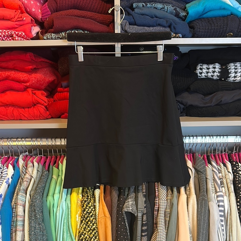 Loft elastic waistband skirt size S